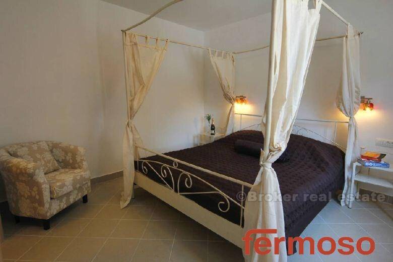 4575-30-19-4575-30-Hvar-stone-house-for-sale-by-the-sea
