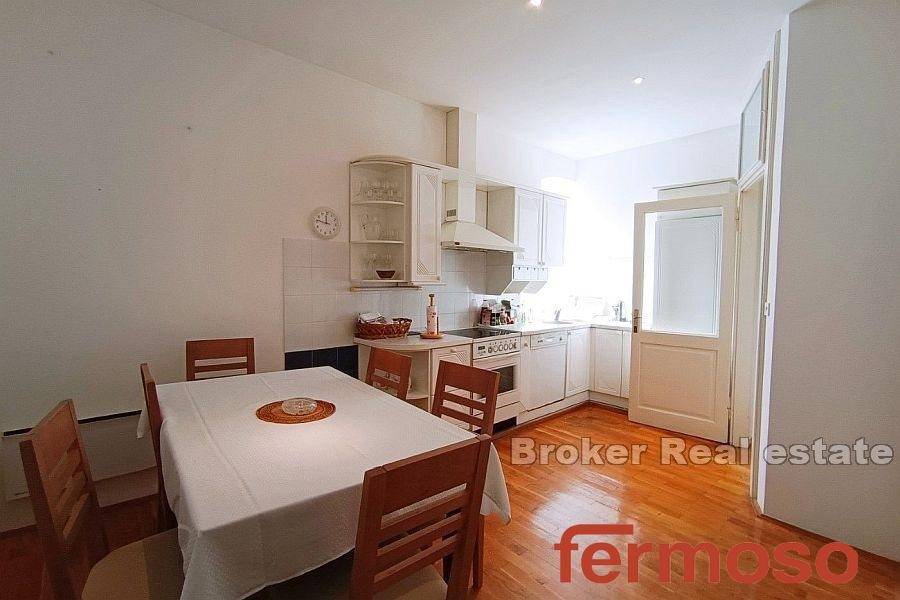 1018-04-002-1018-04-dubrovnik-apartment-in-city-centre-for-sale