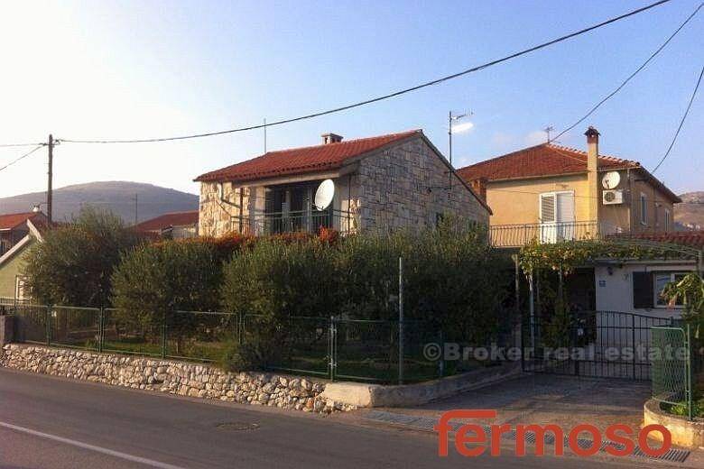 4040-30-05-4040-30-Trogir-House-For-Sale