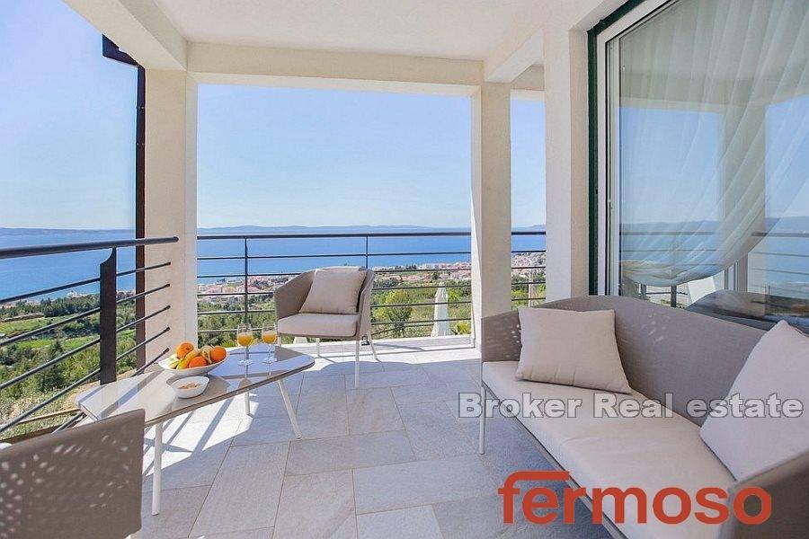 017-2048-03-Split-area-Two-attractive-villas-with-panoramic-sea-view-for-sale