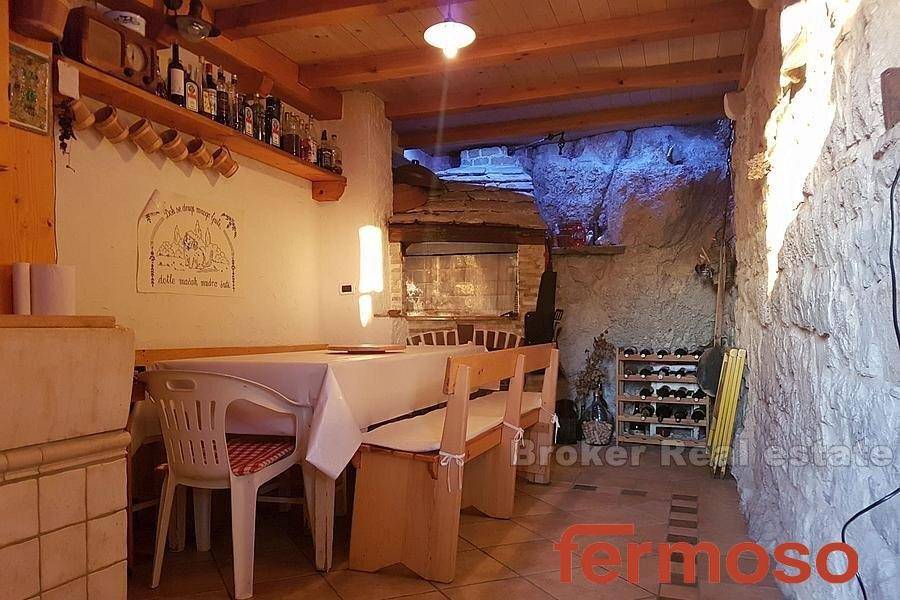 2015-78-Croatia-Property-Renovated_stone_house_for_sale4