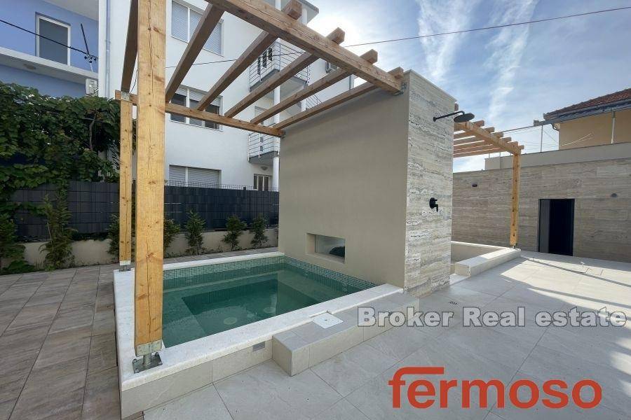 2035-116-016-2035-116-Trogir-house-with-pool-for-sale