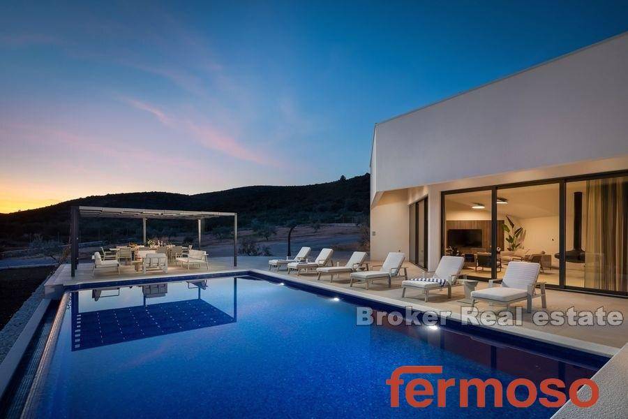 2022-363-019-2022-363-near-trogir-luxury-villa-with-pool-for-sale