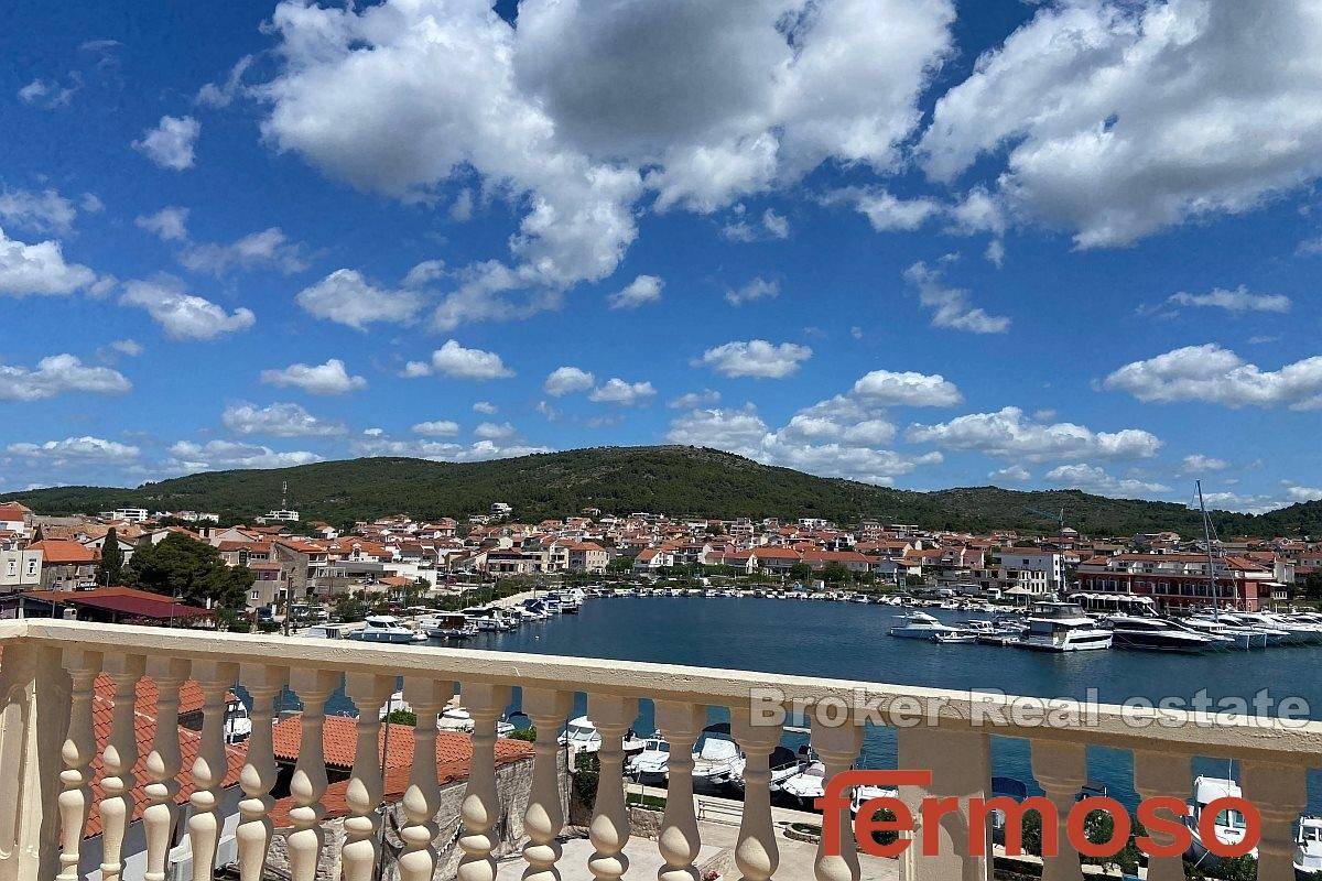 009-2044-08-Vodice-Stone-house-first-row-to-the-sea-for-sale