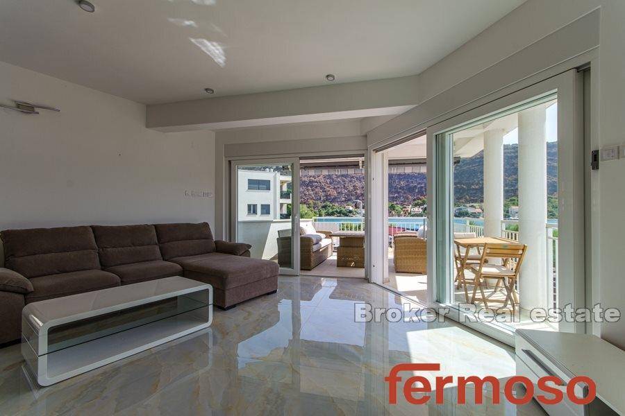 2013-160-05-2013-160-Primosten-apartment-first-row-for-sale