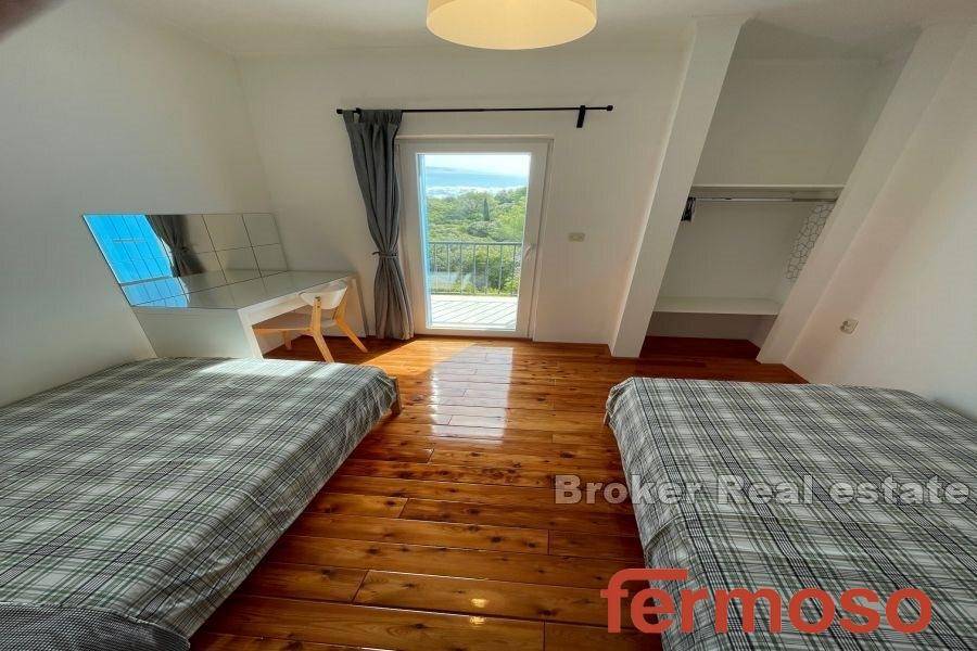 2026-100-012-2026-100-Korcula-House-with-pool-and-sea-view-for-sale