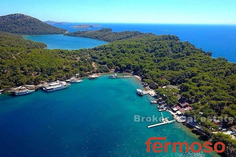 2022-375-002-2022-375-dugi-otok-business-property-first-row-to-the-sea-for-sale