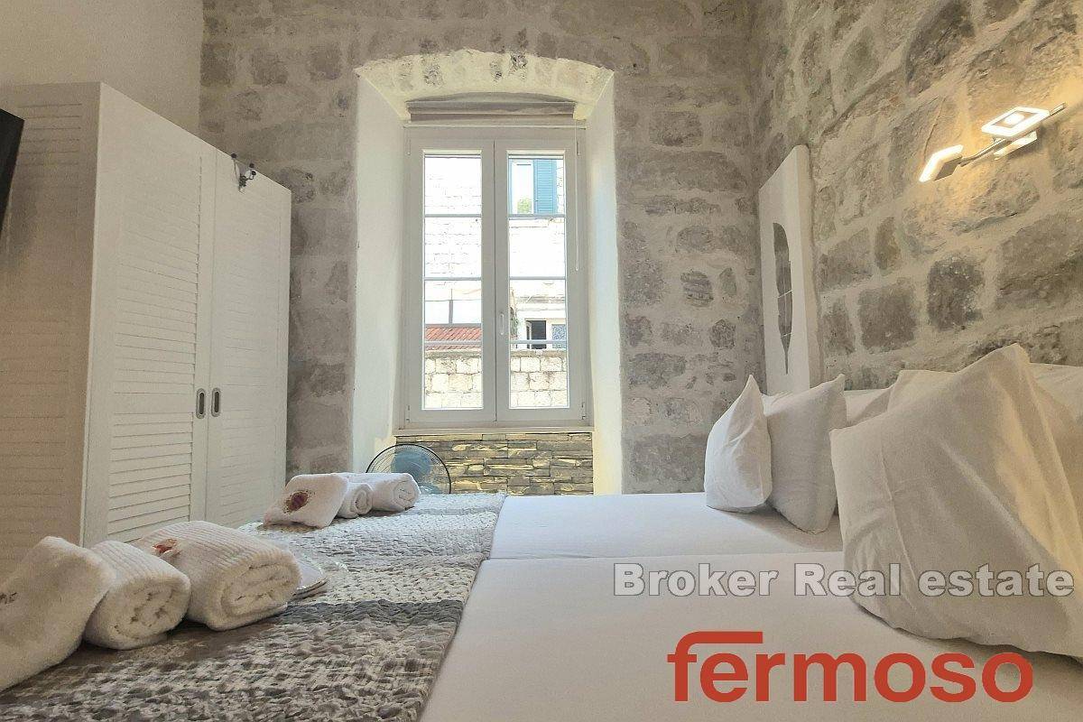 011-2047-18-Dubrovnik-Luxury-apartment-in-the-city-centre-for-sale