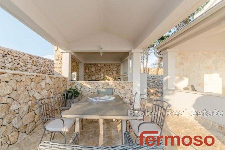 2018-172-012-2018-172-island-of-Pag-house-with-sea-view-for-sale4