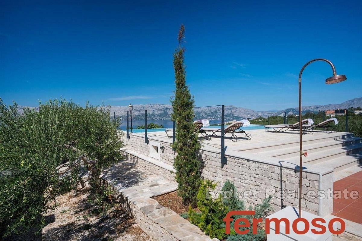 012-2046-18-Brac-Two-storey-house-with-pool-and-a-sea-view-for-sale