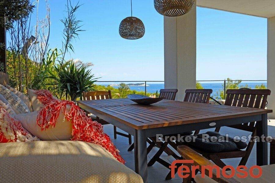 2021-358-004-2021-358-island-vis-modern-villa-with-sea-view-for-sale