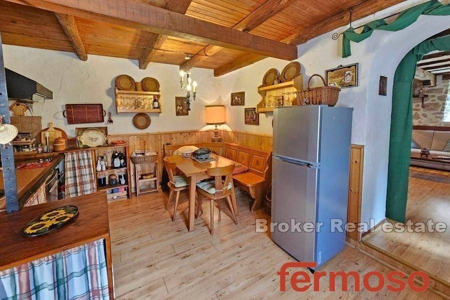 1014-22-010-1014-22-Porec-stone-house-for-sale