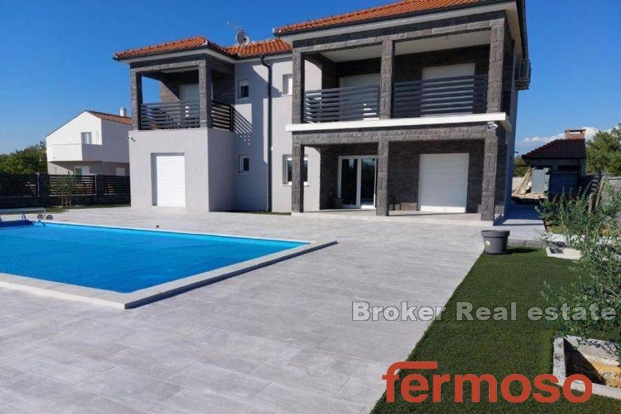 2018-227-004-2018-227-Zadar-villa-with-pool-for-sale