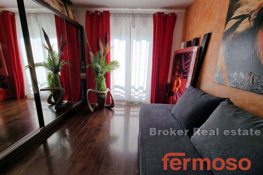 2030-58-012-2030-58-Trogir-pentthouse-with-sea-view-for-sale