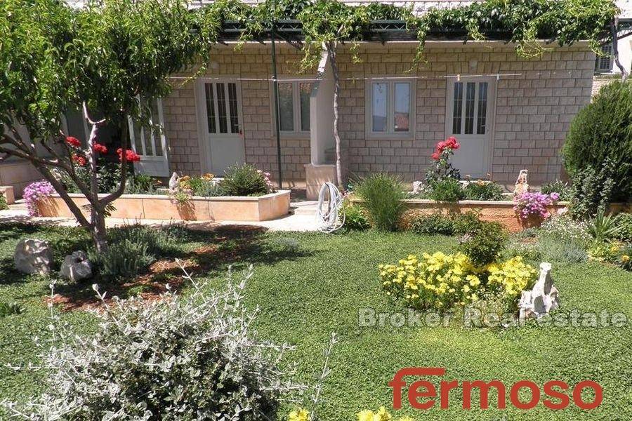 2037-06-015-2037-06-Brac-semi-detached-house-with-sea-view-for-sale