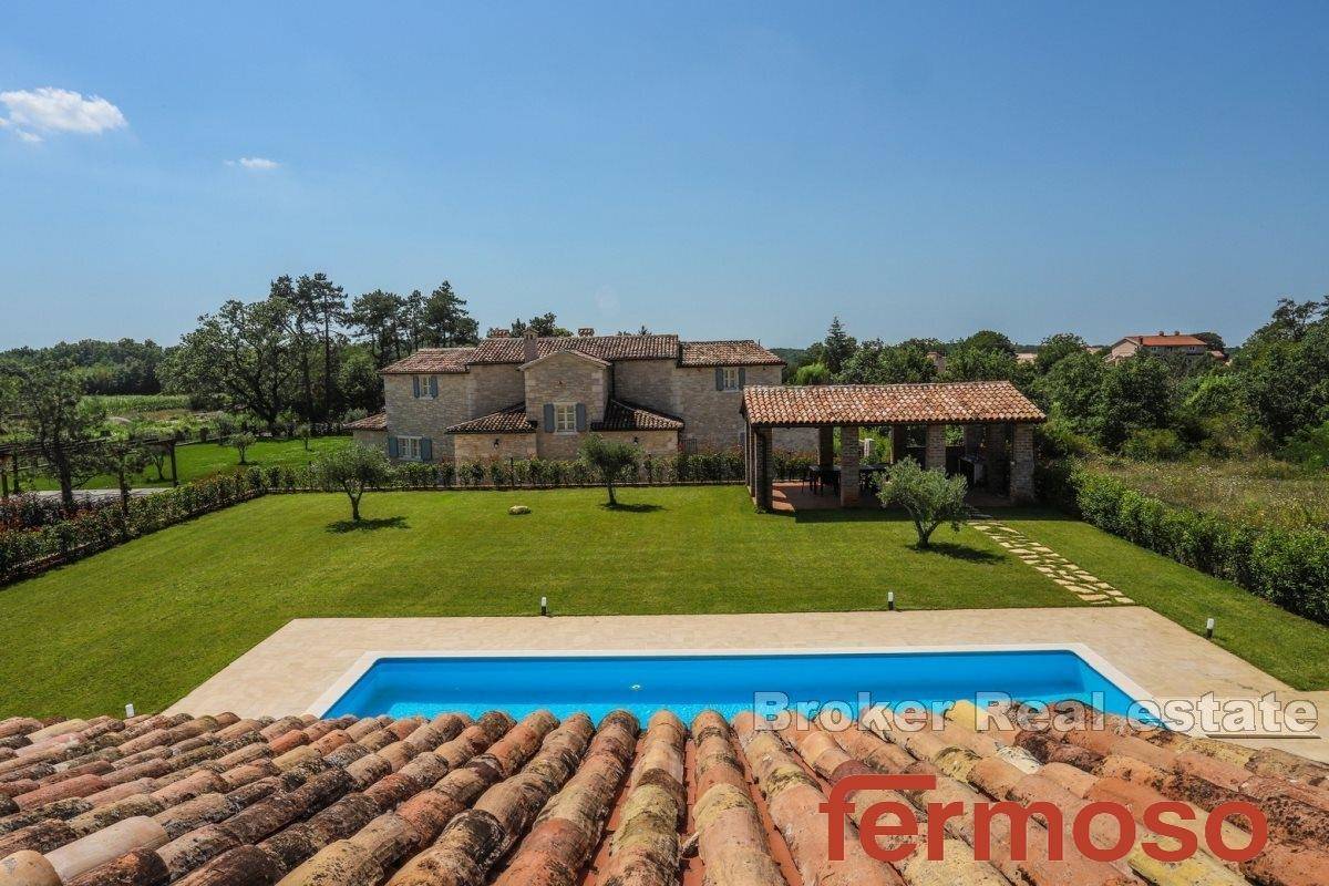 012-1024-07-Pazin-Indigenous-stone-house-with-swimming-pool-for-sale