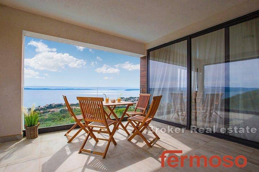 016-2048-03-Split-area-Two-attractive-villas-with-panoramic-sea-view-for-sale