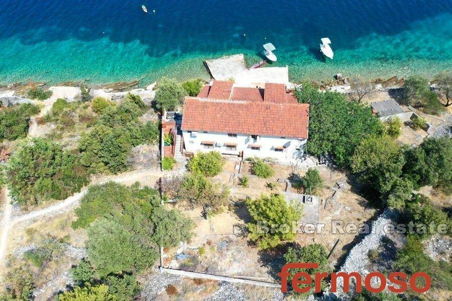 2024-105-006-2024-105-island-drvenik-seafront-house-for-sale