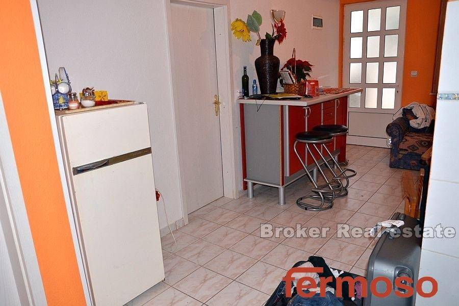 5271-30-006-5271-30-Trogir-apartment-near-sea-for-sale