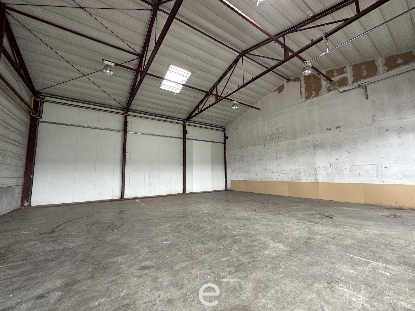 Lagerhalle und Büro in St. Pölten / Unterradlberg mit 450,00m² zu vermieten. - Ansicht 2