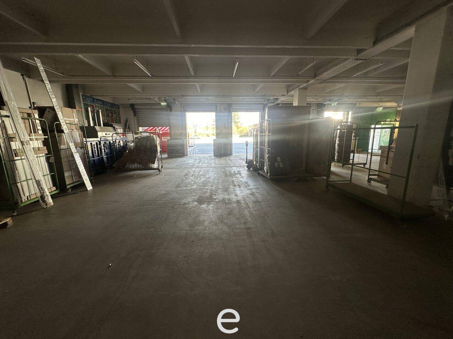 Lagerhalle in Krems zu vermieten! - Więcej