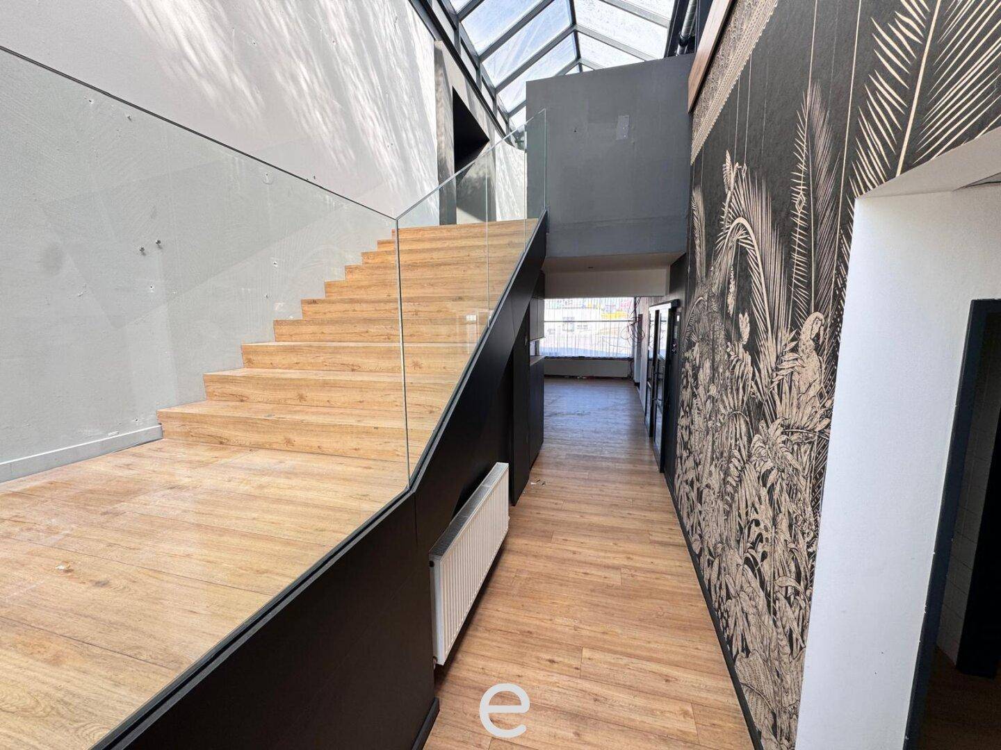 Moderner Showroom mit Büro- und Lagerflächen in Ansfelden zu verkaufen! – pohled 4