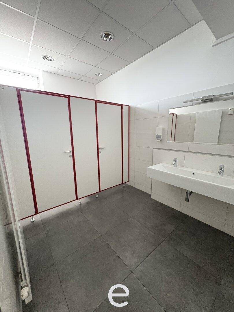 Moderne Büroflächen mit flexiblen Nutzungsmöglichkeiten – Gesamtfläche ca. 713 m² in Marchtrenk zu mieten! - Mehr