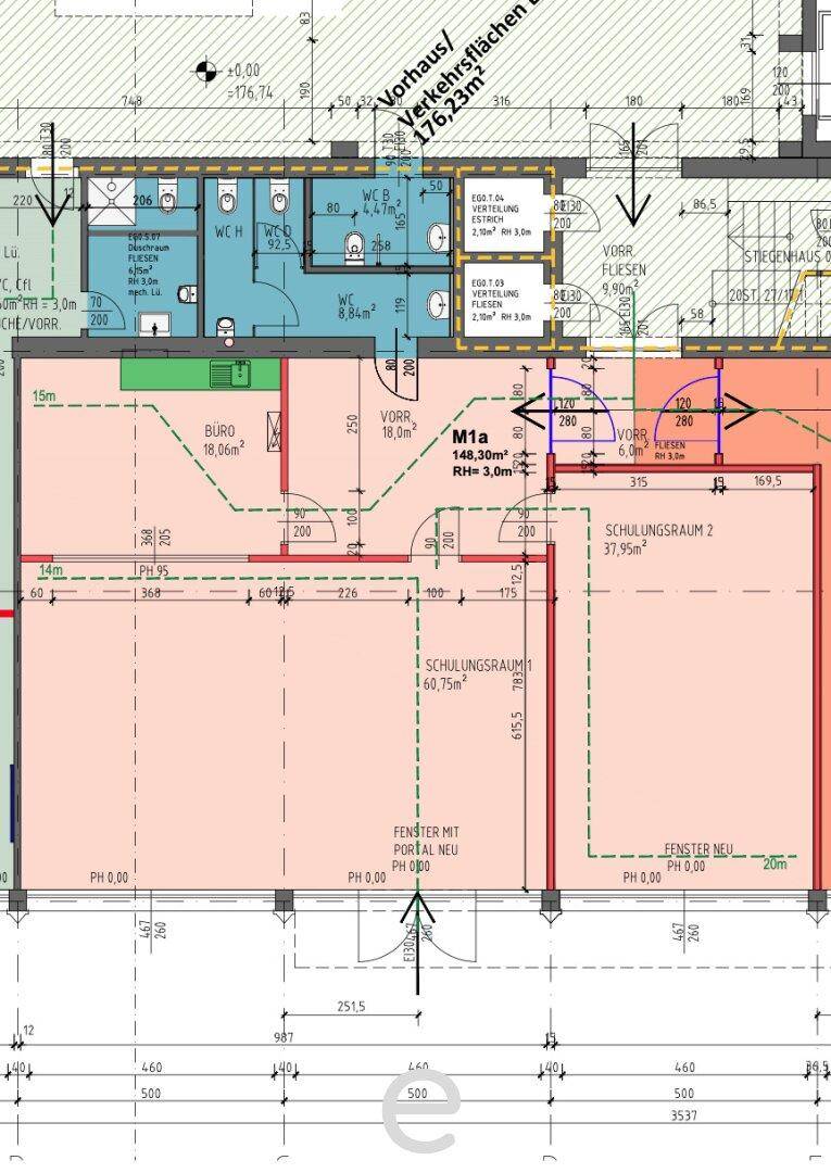 Detaillierter Grundriss mit Büros, Schulungsräumen und Sanitäranlagen, inklusive Flächenangaben.