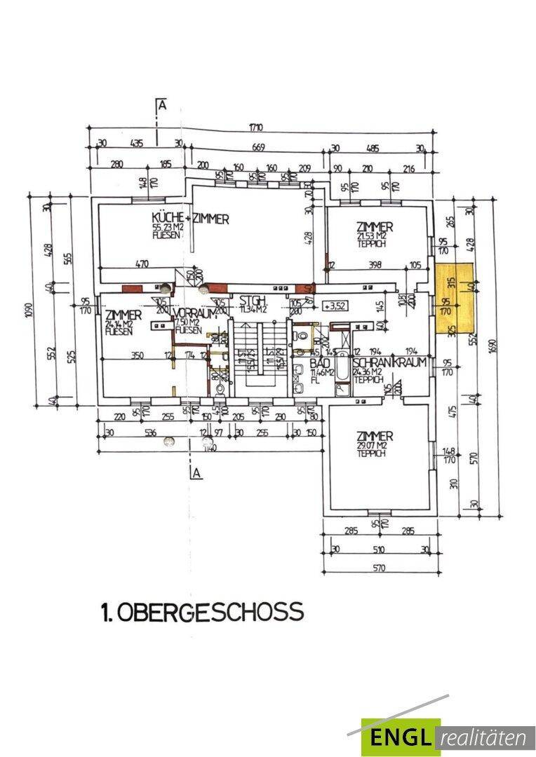Grundriss des ersten Obergeschosses mit mehreren Zimmern, Bad und integrierten Schränken.