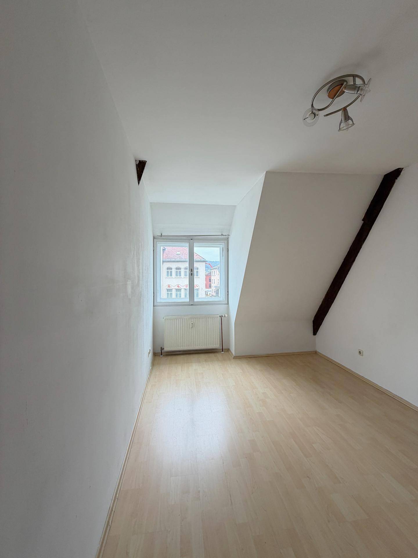 Helle 2-Zimmer-Wohnung mit Klimaanlage in zentral &amp; ruhiger Lage in Voitsberg - Mehr