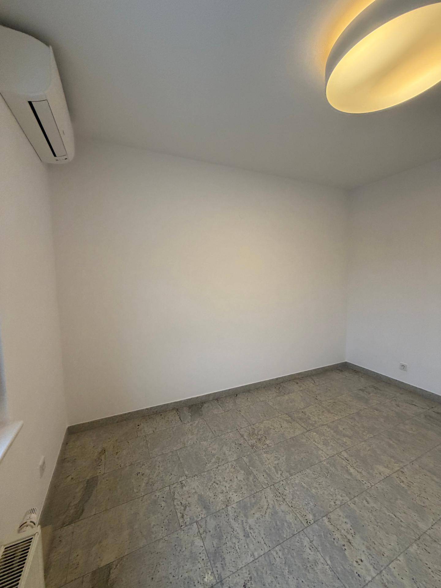Ruhige Büro- &amp; Praxisräume in zentraler Lage von Gleisdorf – ideal für Therapeut:innen, Physiotherapie, Massage &amp; Remote Worker | Miete inkl. BK, Strom &amp; Internet - Ansicht 3