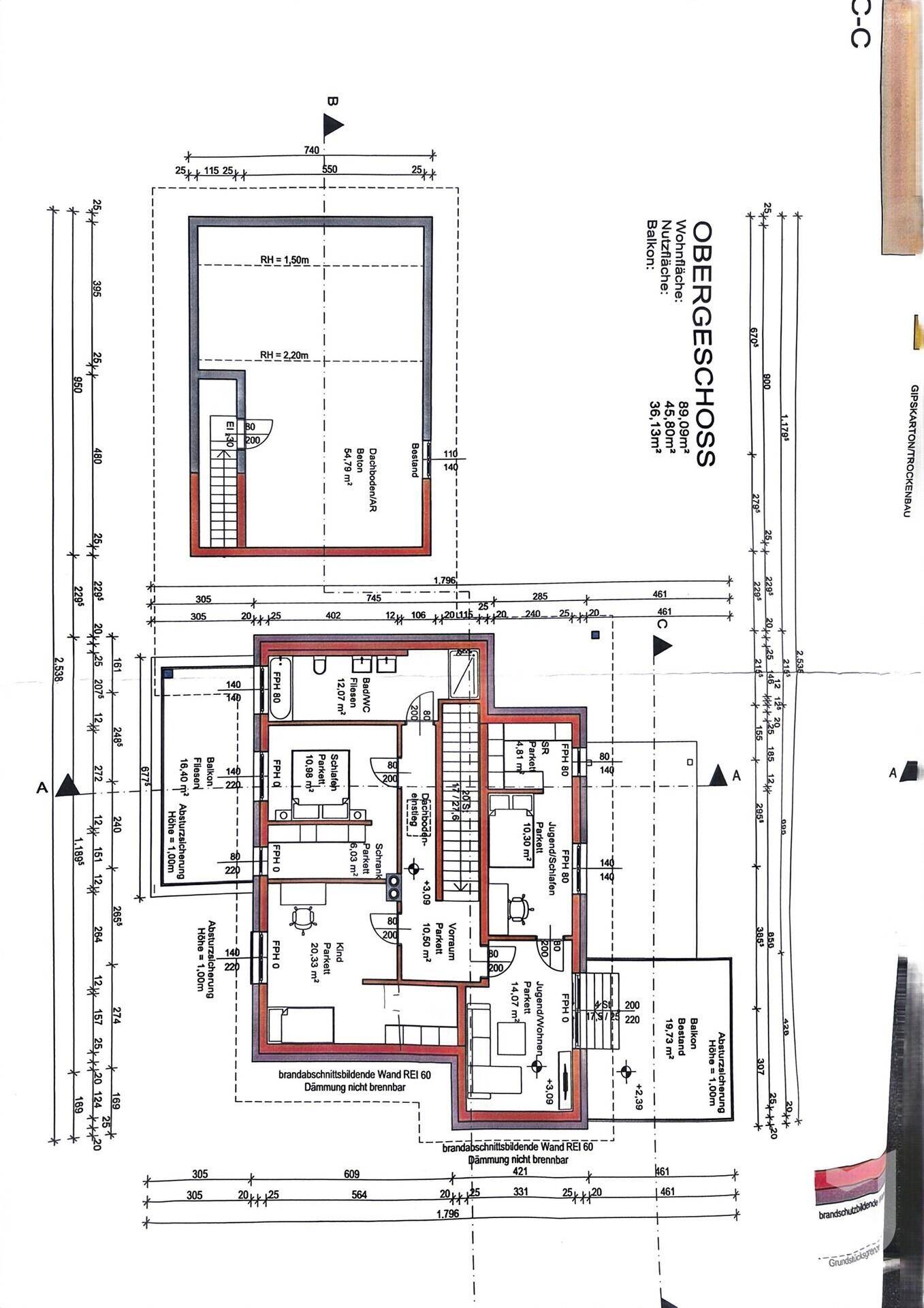 Grundriss des Obergeschosses mit Schlafzimmern und Bädern.