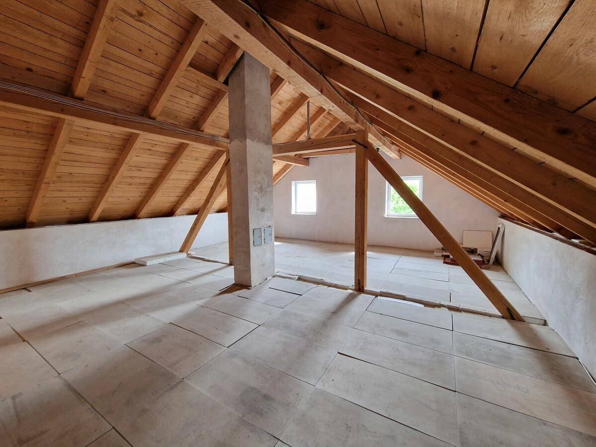 Dachboden (Ausbau möglich)