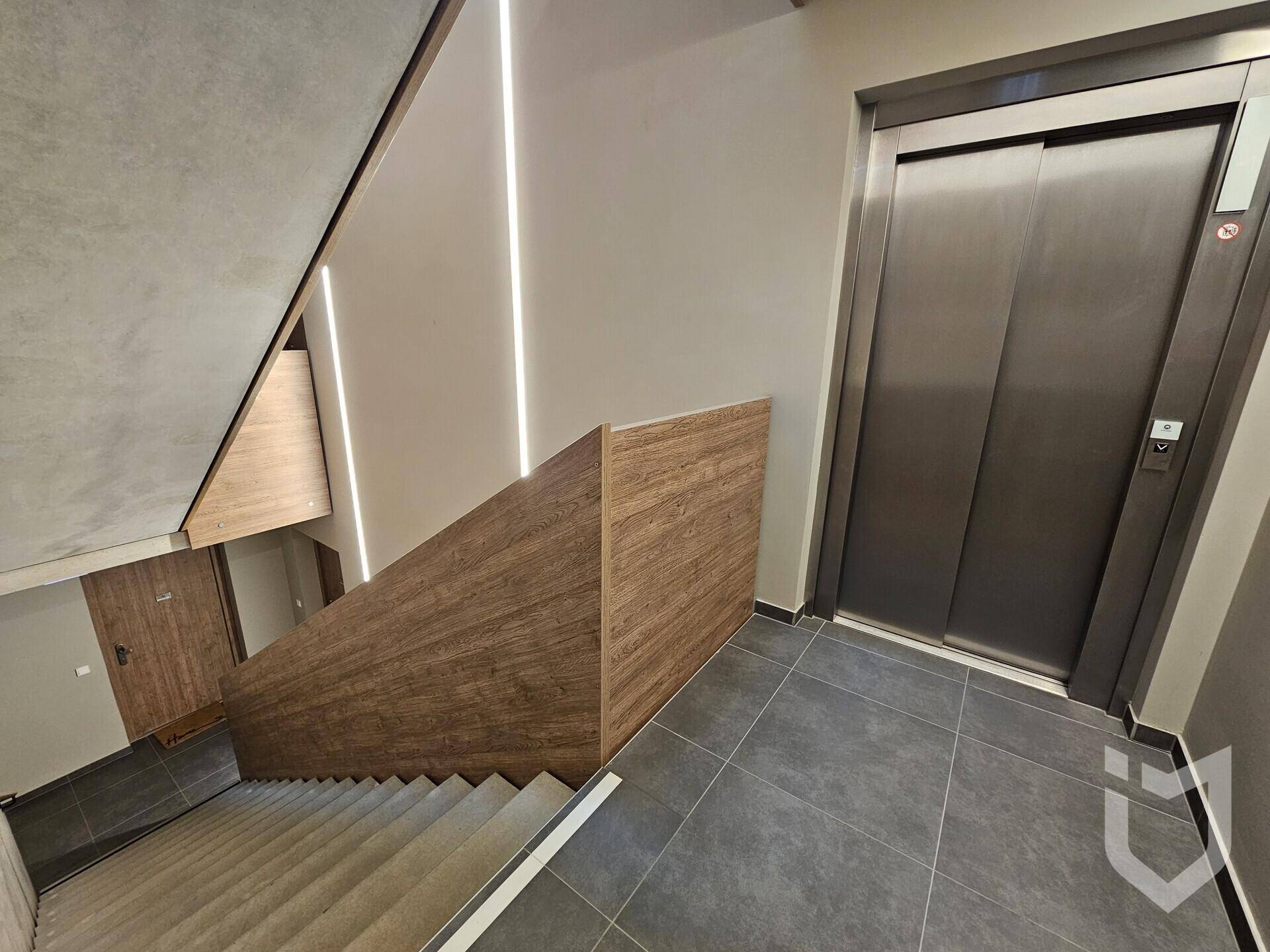 Lift/Stiegenhaus