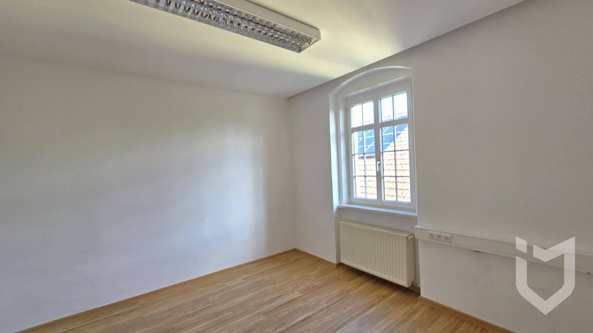 Büro 4