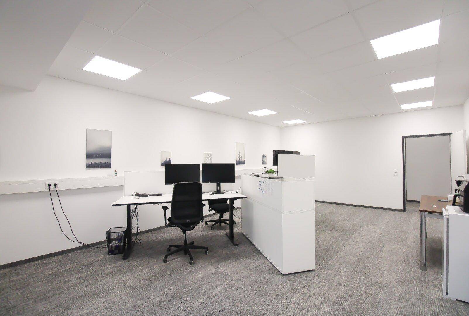 Bürofläche in Regau – ideal für Start-ups &amp; Dienstleister! 42 m² Büro mit TOP Verkehrsanbindung &amp; Infrastruktur! - Ansicht 3