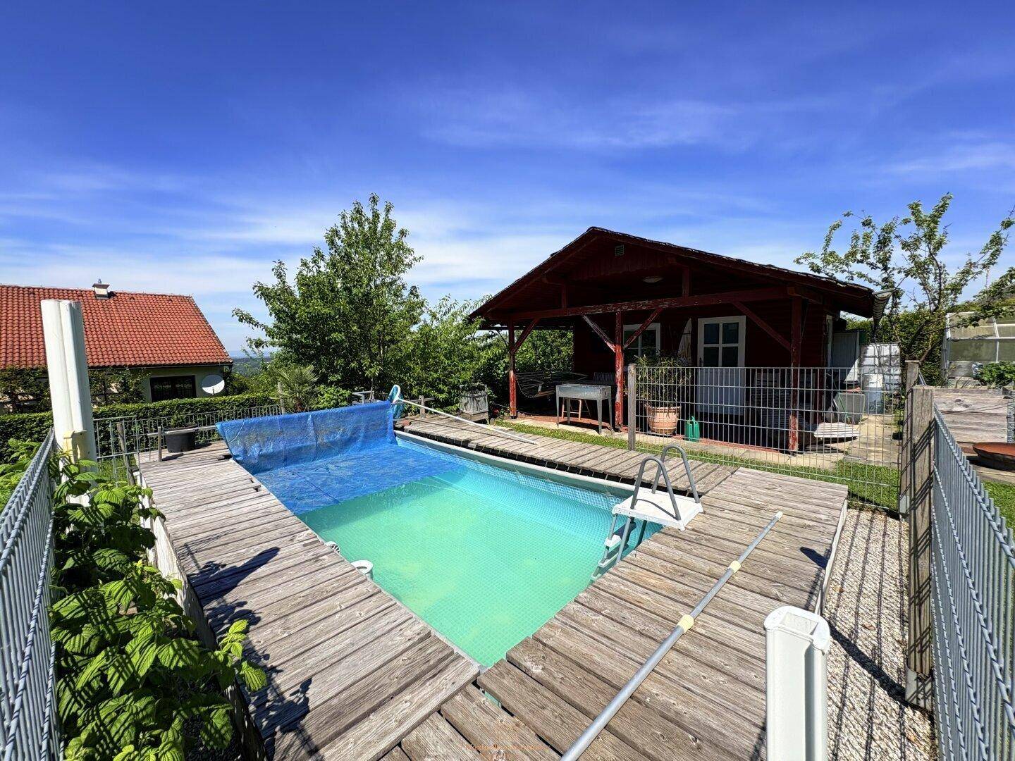 Baugrund 988 m² | Ebene Siedlungslage | Vollbepflanzt mit Pool &amp; Brunnen | Christkindl – unweit Steyr - Ansicht 4