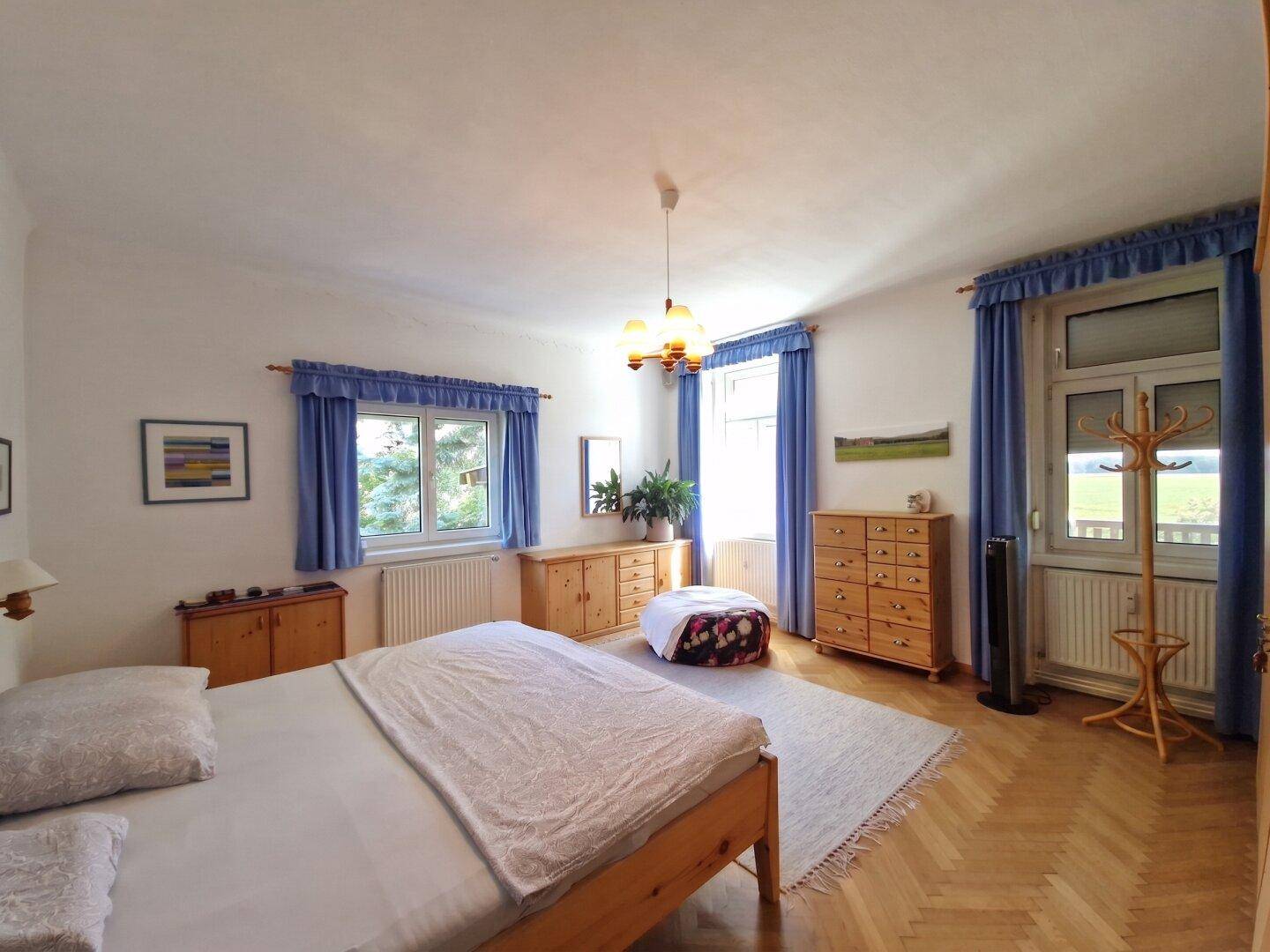 Schlafzimmer Top 2
