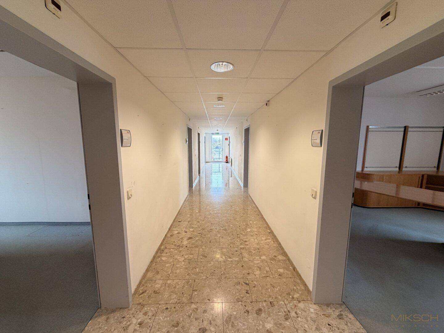 Attraktive Büroflächen im BUSINESS CAMPUS St. Pölten Süd - Büros, Hallen, Lagerflächen I Teeküche I Top Lage - Ansicht 4
