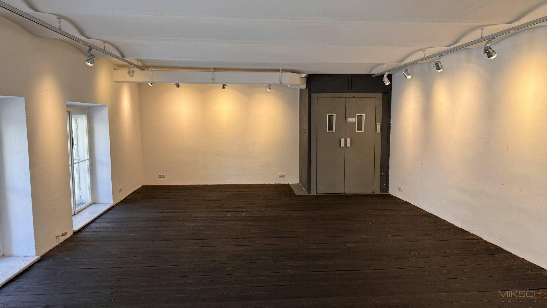 Büro / Geschäftslokal Nähe Schwarzenbergplatz - Mehr