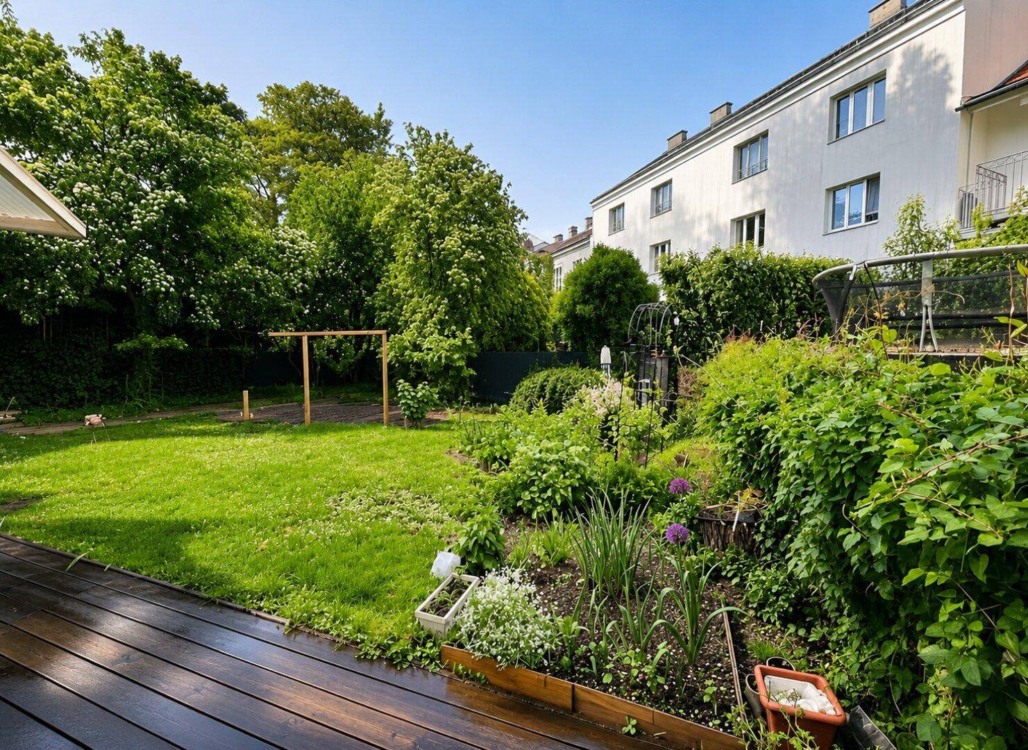 Zinshaus mit privatem Garten und Ausbaupotenzial auf ca. 795 m² WNFL! - Widok 4