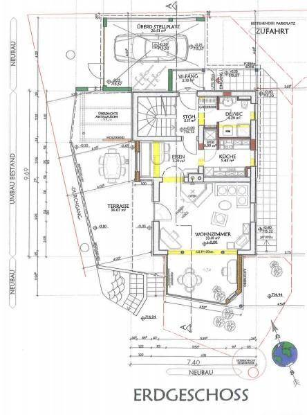 Grundriss des Erdgeschosses mit Wohnzimmer, Küche, Terrasse und Carport.
