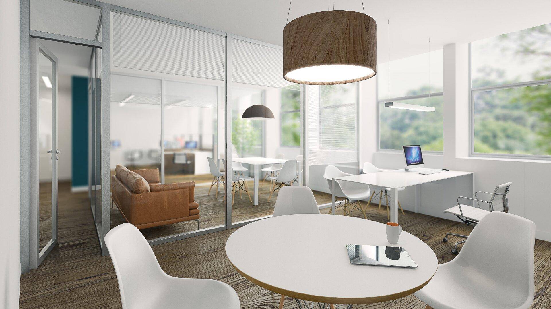 Helles, modernes Büro mit Glaswänden, Holzboden und verschiedenen Arbeitsbereichen, ideal für Kollaboration.