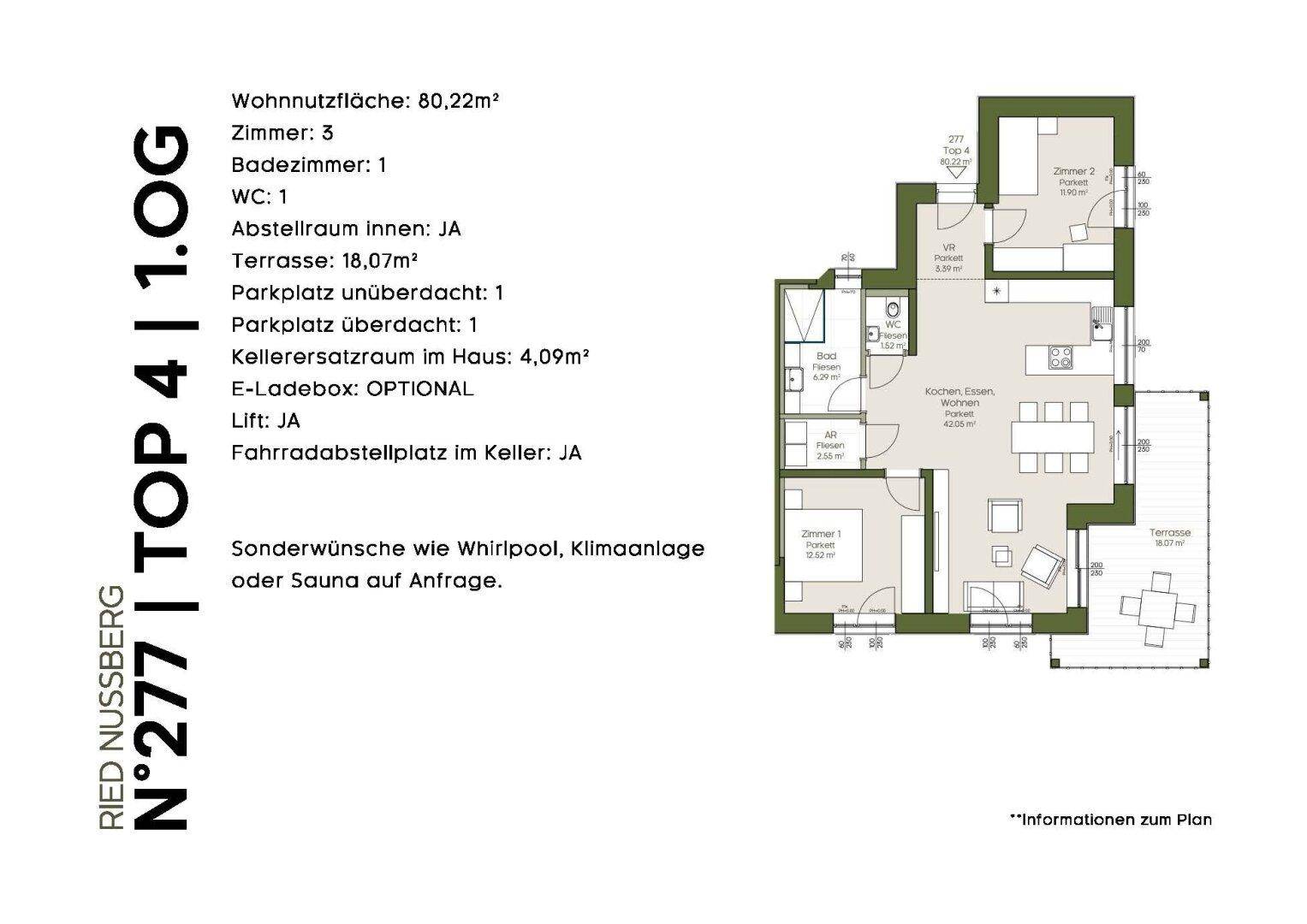 Grundriss des 1. Obergeschosses mit drei Zimmern, offenem Wohnbereich, Bad, WC und großer Terrasse.