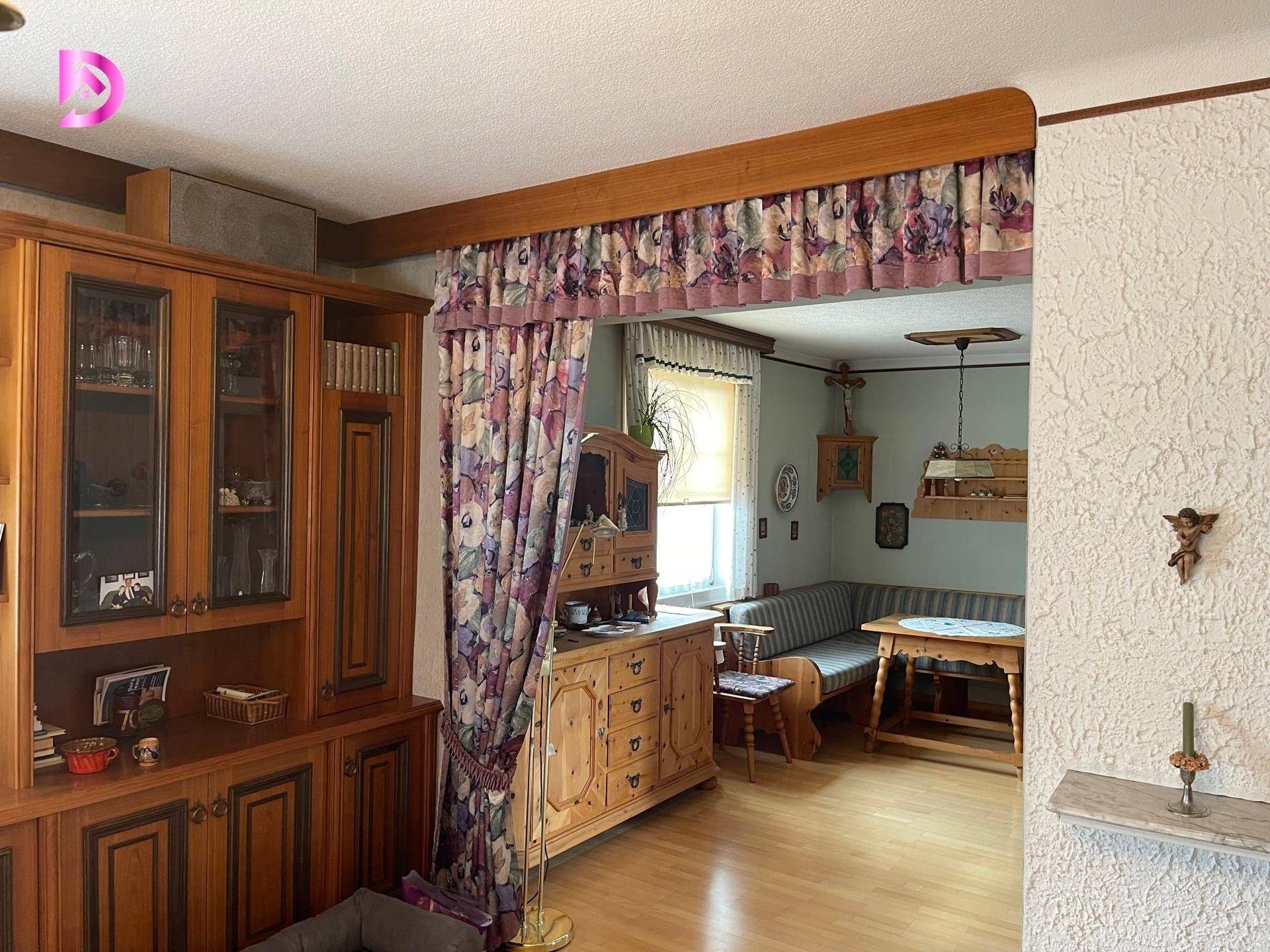 OG Wohnzimmer Blick ins Esszimmer