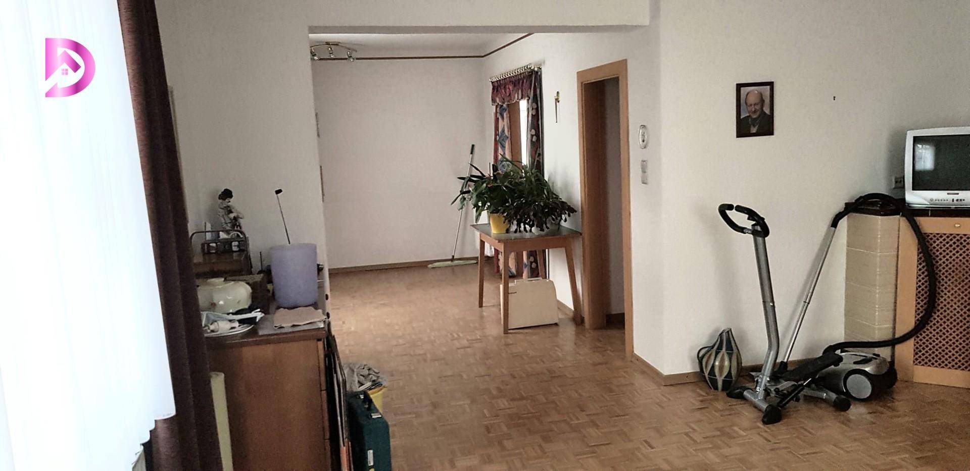 EG - Wohnzimmer Blick ins Esszimmer