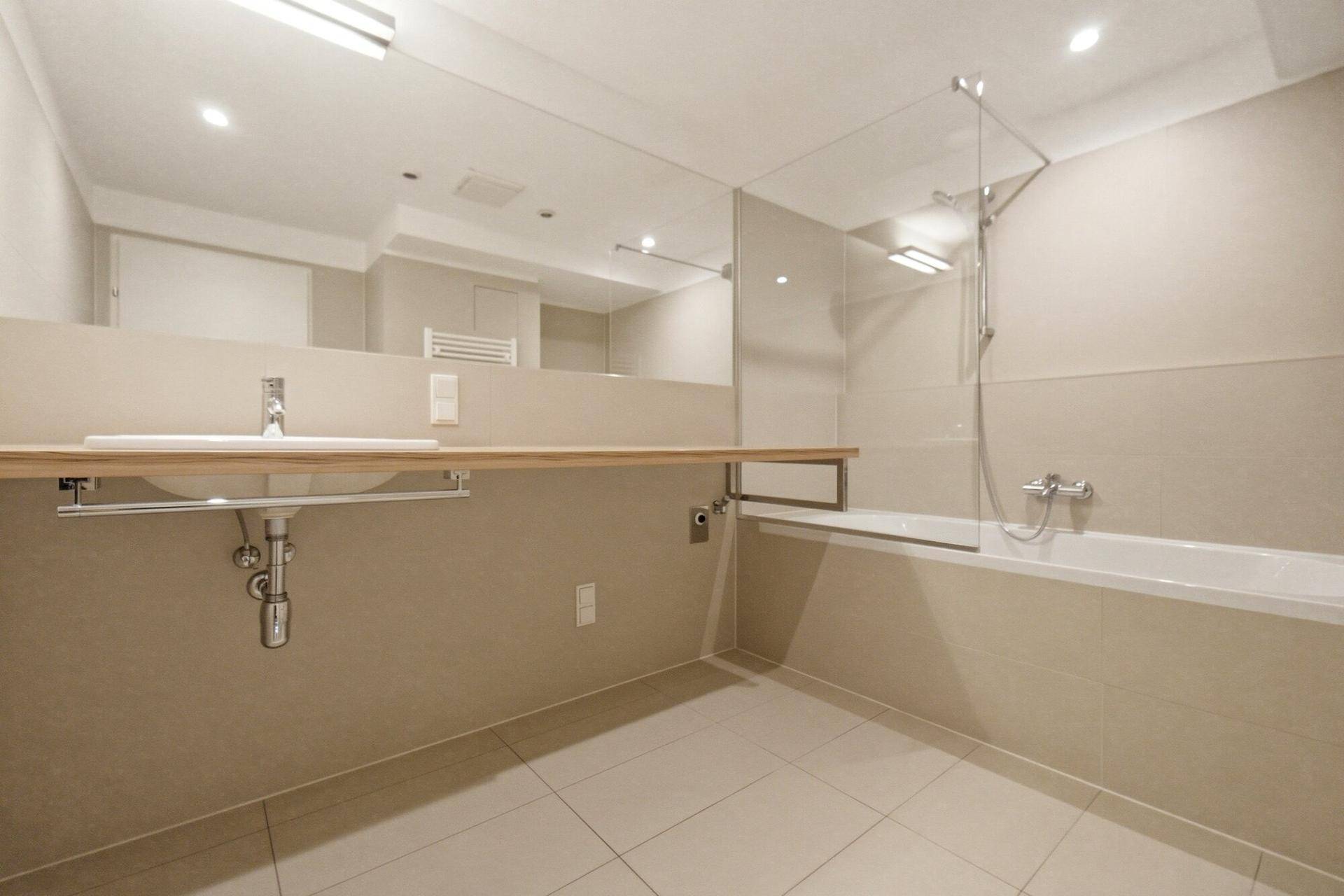++NEUBAU++ Gepflegte 2-Zimmer-Dachgeschosswohnung mit Terrasse und Lift in 1120 Wien - Ansicht 5