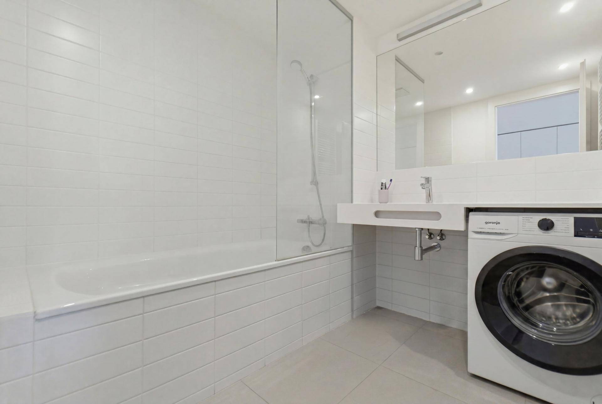 ++NEUBAU 2023++ Helle 2-Zimmer-Wohnung mit Loggia, Fußbodenkühlung &amp; Gemeinschaftsdachterrasse - Mehr