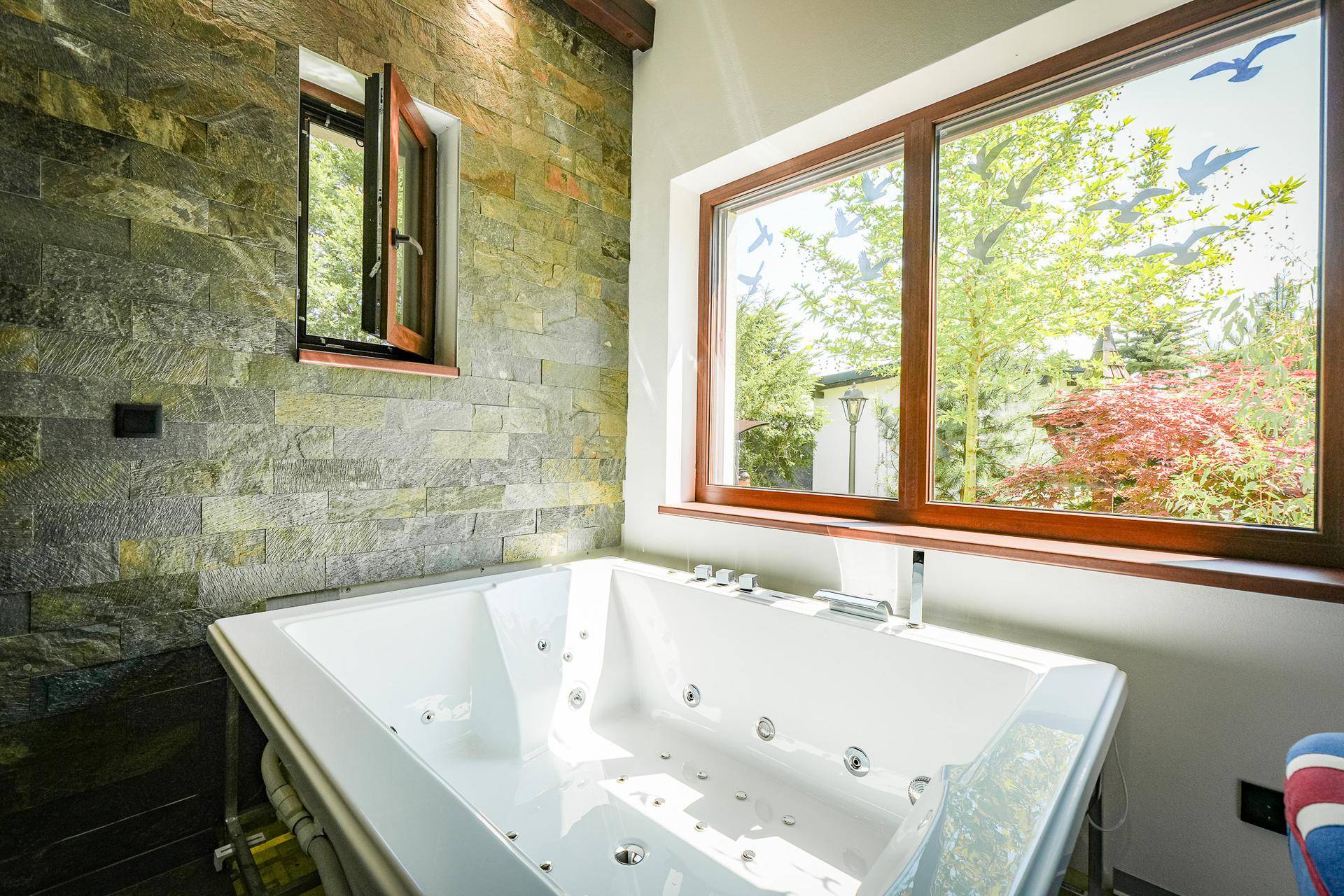 Jacuzzi in Wohnzimmer