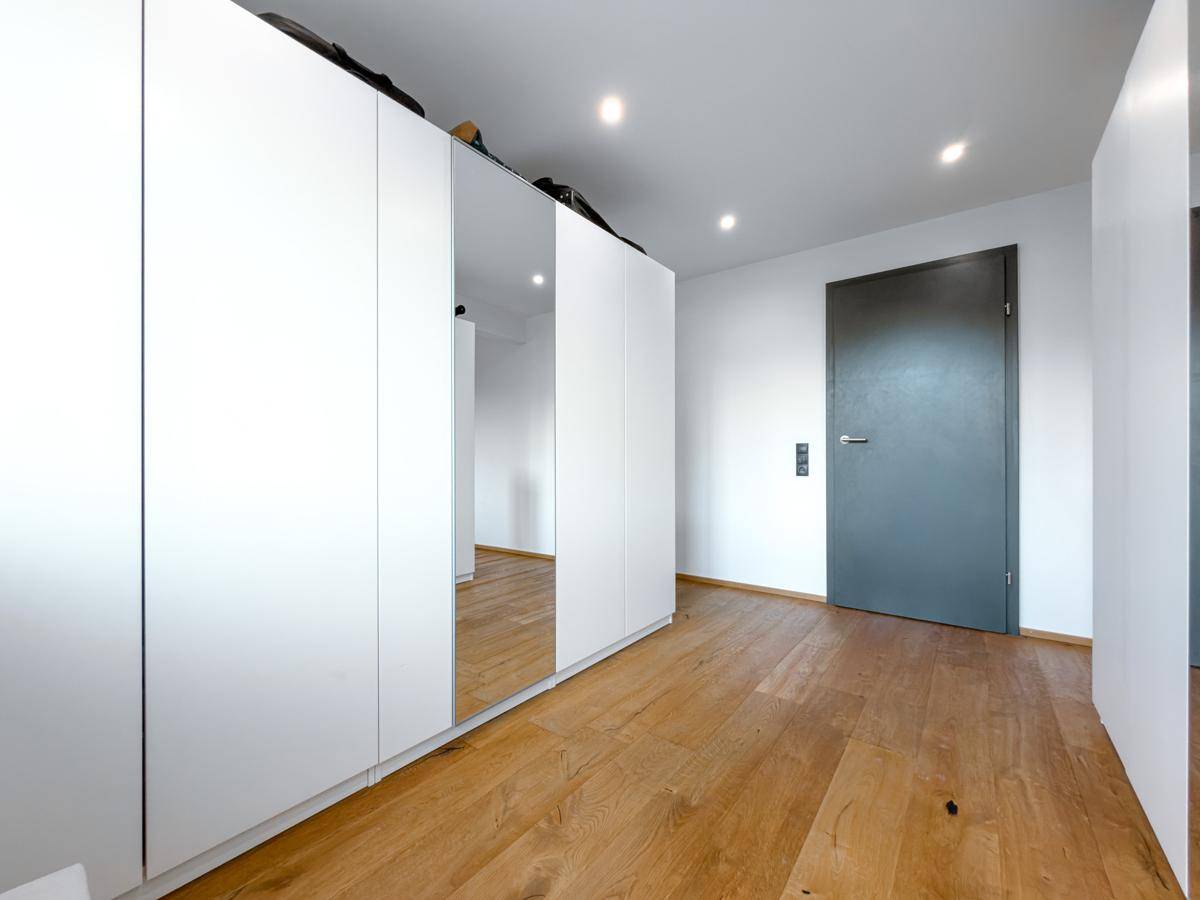 Elternschlafzimmer begehbarer Kleiderschrank
